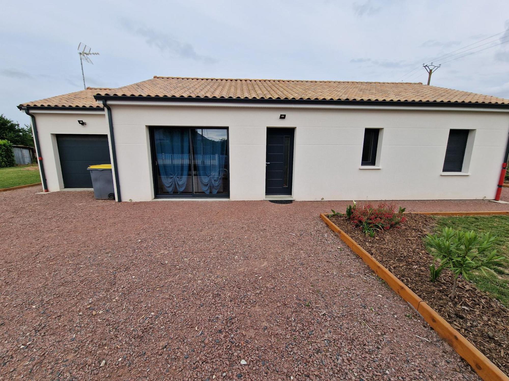 Les-Trois-Moutiers Coeur De Village Commerces Proximite Center Parcs מראה חיצוני תמונה